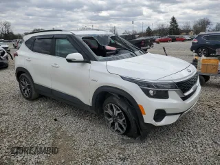 2021 Kia Seltos EX with VIN KNDERCAA1M7228820, listed as a Copart auction lot 50315725 with 44,061 mi miles and Salvage Title. Bid and sale history available at carsss.com. Image 4.