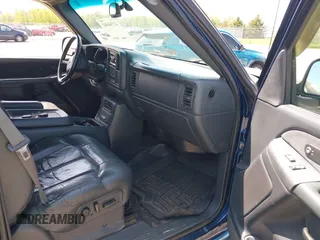 2002 Chevrolet Silverado 1500 LS with VIN 1GCEK19T22Z249188, listed as a IAAI auction lot 42244002 with 209,902 mi miles and . Bid and sale history available at DreamBid. Image 5.