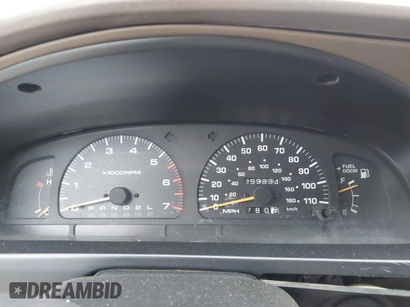 1998 Toyota 4Runner SR5 z VIN JT3GN86R3W0082047, wystawiony jako IAAI lot #42030018 z przebiegiem 259 894 mil mil oraz . Historia ofert i sprzedaży dostępna na DreamBid. Obrazek 7.
