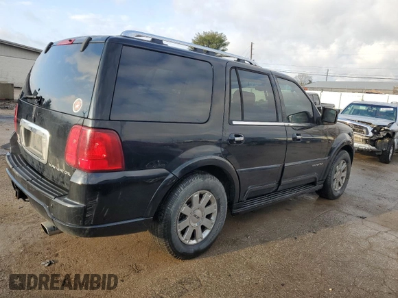 2004 Lincoln Navigator Luxury with VIN 5LMFU28R24LJ15449, listed as a Copart auction lot 44177095 with 269,923 mi miles and Salvage title. Bid and sale history available at DreamBid. Image 3.