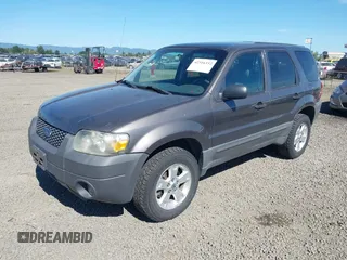 2006 Ford Escape XLT с VIN 1FMYU93166KB18305, выставлен на аукционе IAAI как лот 42316332 с пробегом 252 743 миль миль и . История ставок и продаж доступна на DreamBid. Изображение 2.