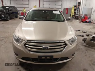 2018 Ford Taurus Limited с VIN 1FAHP2F87JG124059, выставлен на аукционе IAAI как лот 42080931 с пробегом 64 680 миль миль и . История ставок и продаж доступна на DreamBid. Изображение 12.