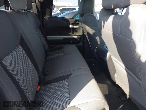 2019 Toyota Tundra 2WD SR with VIN 5TFRY5F17KX251217, listed as a IAAI auction lot 41433506 with 49,207 mi miles. Bid and sale history available at carsss.com. Image 8.