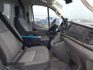 2020 Ford Transit Cargo с VIN 1FTYE1Y87LKA19366, выставлен на аукционе IAAI как лот 42362020 с пробегом 149 830 миль миль и . История ставок и продаж доступна на DreamBid. Изображение 5.
