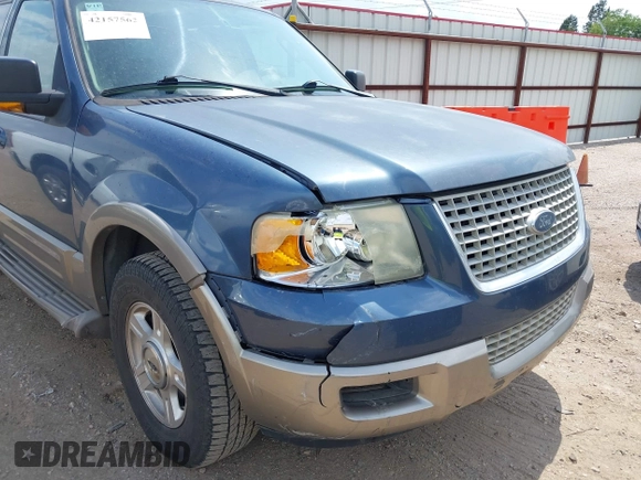 2003 Ford Expedition Eddie Bauer z VIN 1FMRU17W33LC46079, wystawiony jako IAAI lot #42157562 z przebiegiem 235 209 mil mil oraz . Historia ofert i sprzedaży dostępna na DreamBid. Obrazek 6.