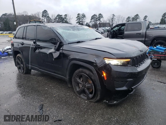 2023 Jeep Grand Cherokee Altitude z VIN 1C4RJGAG0PC629839, wystawiony jako Copart lot #41380015 z przebiegiem 19 540 mil mil oraz Szkoda całkowita • Salvage title. Historia ofert i sprzedaży dostępna na DreamBid. Obrazek 4.