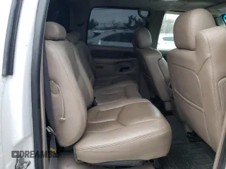 2004 Chevrolet Avalanche Z71 with VIN 3GNEK12T84G244842, listed as a Copart auction lot 86122064 with 157,741 mi miles and Clean Title. Bid and sale history available at DreamBid. Image 10.