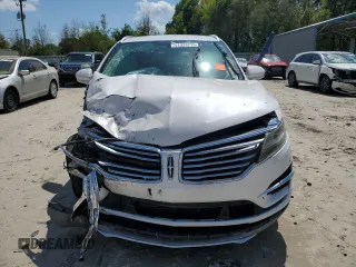 2018 Lincoln MKC Premiere with VIN 5LMCJ1C93JUL32334, listed as a Copart auction lot 51333715 with Not Provided miles and Salvage Title. Bid and sale history available at DreamBid. Image 5.