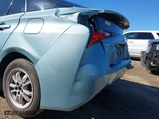 2022 Toyota Prius L Eco with VIN JTDKAMFU3N3187053, listed as a IAAI auction lot 41741417 with 152,444 mi miles. Bid and sale history available at carsss.com. Image 6.