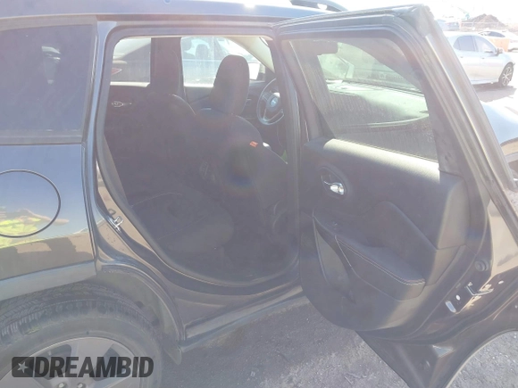 2017 Jeep Cherokee Latitude with VIN 1C4PJLCB8HW547553, listed as a IAAI auction lot 41666321 with 101,132 mi miles and . Bid and sale history available at DreamBid. Image 8.