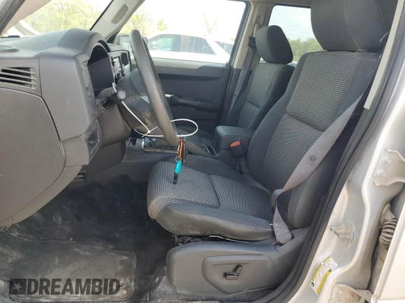 2008 Jeep Commander Sport with VIN 1J8HG48K58C186407, listed as a Copart auction lot 56226795 with 109,577 mi miles and Clean title. Bid and sale history available at DreamBid. Image 7.