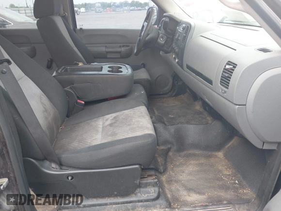 2008 Chevrolet Silverado 1500 Work Truck with VIN 2GCEC13C481212733, listed as a IAAI auction lot 42091157 with 329,088 mi miles and . Bid and sale history available at DreamBid. Image 5.
