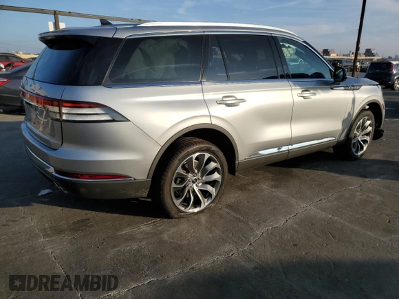 2023 Lincoln Aviator Standard z VIN 5LM5J6XC9PGL01432, wystawiony jako Copart lot #86017864 z przebiegiem Nie podano mil oraz Szkoda całkowita • Salvage title. Historia ofert i sprzedaży dostępna na DreamBid. Obrazek 3.