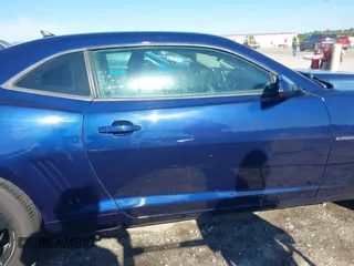2011 Chevrolet Camaro 1LT z VIN 2G1FB1ED0B9124065, wystawiony jako IAAI lot #42203698 z przebiegiem 190 555 mil mil oraz . Historia ofert i sprzedaży dostępna na DreamBid. Obrazek 13.