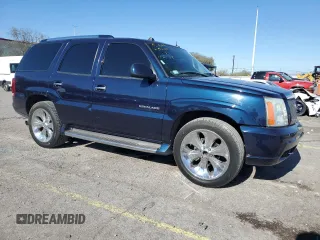 2004 Cadillac Escalade z VIN 1GYEC63T04R149591, wystawiony jako Copart lot #56020425 z przebiegiem 163 088 mil mil oraz Szkoda całkowita • Salvage title. Historia ofert i sprzedaży dostępna na DreamBid. Obrazek 4.