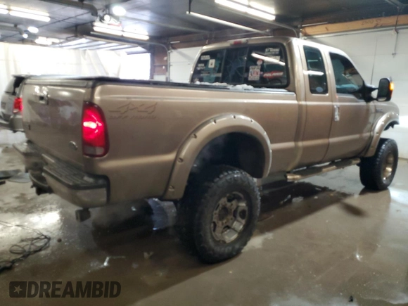 2002 Ford Super Duty F-250 XL with VIN 1FTNX21S82EC95447, listed as a Copart auction lot 44248925 with 127,623 mi miles and Salvage Title. Bid and sale history available at carsss.com. Image 3.