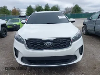 2019 Kia Sorento LX with VIN 5XYPG4A30KG524272, listed as a IAAI auction lot 41786623 with 124,942 mi miles and . Bid and sale history available at carsss.com. Image 12.