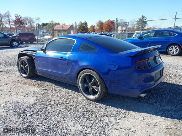 2014 Ford Mustang V6 with VIN 1ZVBP8AM5E5326047, listed as a IAAI auction lot 37849477 with 43,611 mi miles. Bid and sale history available at carsss.com. Image 3.