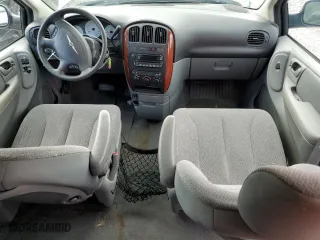 2006 Chrysler Town & Country SWB with VIN 1A4GP45R26B746756, listed as a Copart auction lot 72493834 with 57,547 mi miles and Non Repairable. Bid and sale history available at carsss.com. Image 8.