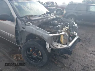 2002 GMC Envoy SLE z VIN 1GKDS13S122357410, wystawiony jako IAAI lot #42355556 z przebiegiem Nie podano mil oraz . Historia ofert i sprzedaży dostępna na DreamBid. Obrazek 15.