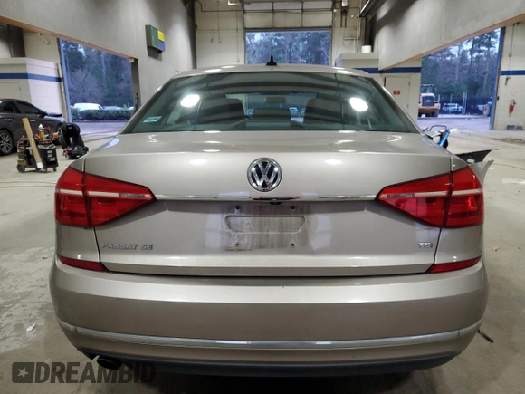2016 Volkswagen Passat SE z VIN 1VWBT7A30GC022491, wystawiony jako Copart lot #85532264 z przebiegiem 157 602 mil mil oraz Szkoda całkowita • Salvage title. Historia ofert i sprzedaży dostępna na DreamBid. Obrazek 6.