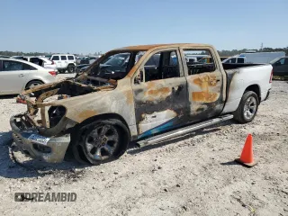 2022 Ram 1500 Big Horn z VIN 1C6RREMTXNN479592, wystawiony jako Copart lot #52721085 z przebiegiem Nie podano mil oraz Nie do naprawy • Non repairable. Historia ofert i sprzedaży dostępna na DreamBid. Obrazek 1.