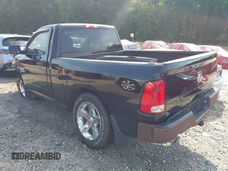 2013 Ram 1500 Express z VIN 3C6JR6AT5DG509659, wystawiony jako IAAI lot #42682018 z przebiegiem 138 816 mil mil oraz . Historia ofert i sprzedaży dostępna na DreamBid. Obrazek 3.