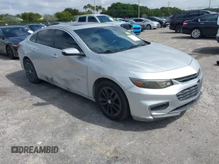 2018 Chevrolet Malibu LT with VIN 1G1ZD5ST1JF138069, listed as a IAAI auction lot 41946735 with 97,975 mi miles. Bid and sale history available at carsss.com. Image 1.