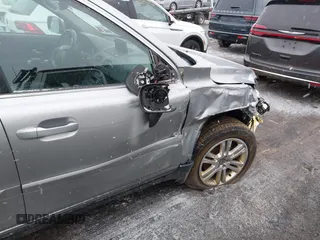 2012 Volvo XC90 with VIN YV4952CZ5C1622023, listed as a IAAI auction lot 41723883 with 188,644 mi miles and . Bid and sale history available at DreamBid. Image 12.