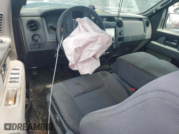 2013 Ford F-150 XL z VIN 1FTFX1EF7DFB21118, wystawiony jako Copart lot #60924885 z przebiegiem 177 212 mil mil oraz Czysty tytuł • Clean title. Historia ofert i sprzedaży dostępna na DreamBid. Obrazek 8.