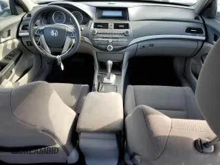 2011 Honda Accord LX z VIN 1HGCP2F36BA023898, wystawiony jako Copart lot #88648215 z przebiegiem 127 573 mil mil oraz Szkoda całkowita • Salvage title. Historia ofert i sprzedaży dostępna na DreamBid. Obrazek 8.