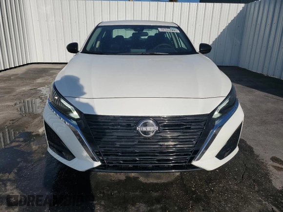 2025 Nissan Altima SV with VIN 1N4BL4DV4SN319166, listed as a Copart auction lot 55099225 with 9,447 mi miles and Clean Title. Bid and sale history available at DreamBid. Image 5.