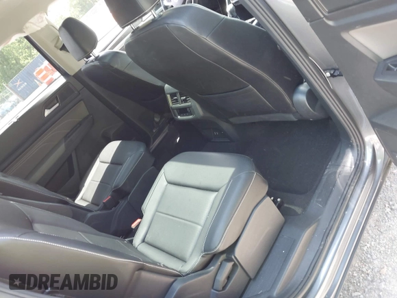 2023 Volkswagen Atlas SE with VIN 1V2KR2CA1PC541564, listed as a IAAI auction lot 42266050 with 44,622 mi miles and . Bid and sale history available at DreamBid. Image 8.