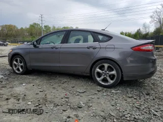 2013 Ford Fusion SE with VIN 3FA6P0HR1DR319167, listed as a Copart auction lot 52631525 with 176,672 mi miles and Clean Title. Bid and sale history available at DreamBid. Image 2.