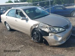 2005 Toyota Camry LE with VIN 4T1BE30K95U988789, listed as a IAAI auction lot 42583694 with 123,419 mi miles and . Bid and sale history available at DreamBid. Image 1.