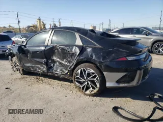 2024 Hyundai Ioniq 6 SEL z VIN KMHM34AA4RA059272, wystawiony jako Copart lot #50676784 z przebiegiem 6224 mil mil oraz Szkoda całkowita • Salvage title. Historia ofert i sprzedaży dostępna na DreamBid. Obrazek 2.