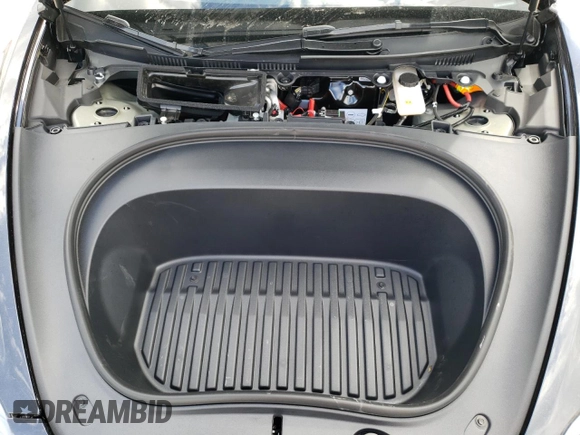 2025 Tesla Model 3 Long Range with VIN 5YJ3E1EA2SF995505, listed as a Copart auction lot 56682745 with 783 mi miles and Salvage title. Bid and sale history available at DreamBid. Image 11.