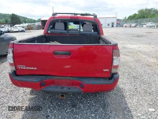 2015 Toyota Tacoma с VIN 3TMLU4EN5FM188212, выставлен на аукционе IAAI как лот 42319990 с пробегом 105 691 миль миль и . История ставок и продаж доступна на DreamBid. Изображение 16.