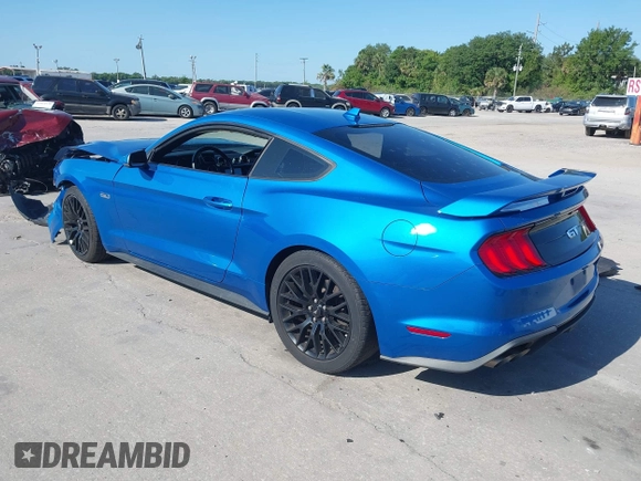 2021 Ford Mustang GT z VIN 1FA6P8CF3M5107238, wystawiony jako IAAI lot #42063468 z przebiegiem 24 887 mil mil oraz . Historia ofert i sprzedaży dostępna na DreamBid. Obrazek 3.
