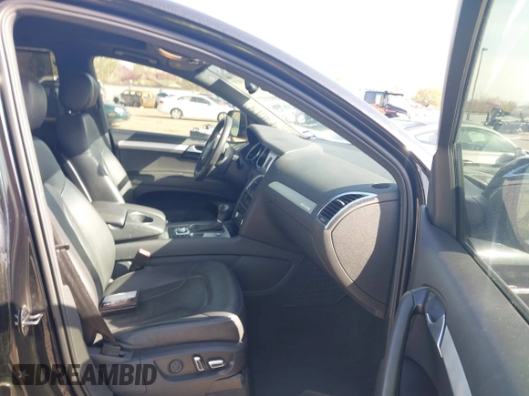 2013 Audi Q7 3.0T S line Prestige with VIN WA1DGAFE4DD012781, listed as a IAAI auction lot 42018030 with 144,986 mi miles. Bid and sale history available at carsss.com. Image 5.