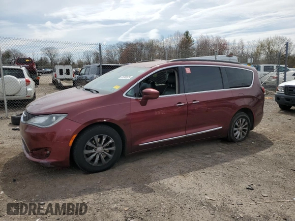 2017 Chrysler Pacifica Touring L with VIN 2C4RC1BG2HR613043, listed as a Copart auction lot 51382975 with 221,639 mi miles and Clean Title. Bid and sale history available at DreamBid. Image 1.