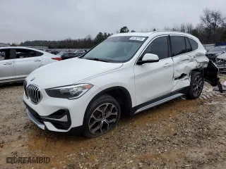 2020 BMW X1 sDrive28i with VIN WBXJG7C04L5P25535, listed as a Copart auction lot 44792755 with 79,715 mi miles and Salvage Title. Bid and sale history available at carsss.com. Image 1.
