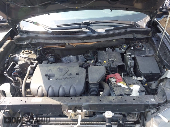 2019 Mitsubishi Outlander SE with VIN JA4AD3A33KZ005401, listed as a IAAI auction lot 42270895 with 58,080 mi miles and . Bid and sale history available at DreamBid. Image 10.