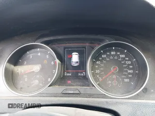 2017 Volkswagen GTI S z VIN 3VW547AU2HM023421, wystawiony jako IAAI lot #41673669 z przebiegiem 91 094 mil mil oraz . Historia ofert i sprzedaży dostępna na DreamBid. Obrazek 7.