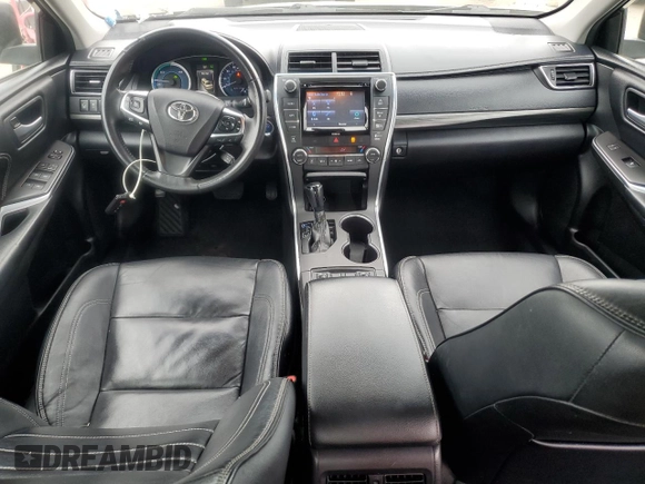 2017 Toyota Camry Hybrid LE z VIN 4T1BD1FK5HU227762, wystawiony jako Copart lot #57797355 z przebiegiem 151 665 mil mil oraz Szkoda całkowita • Salvage title. Historia ofert i sprzedaży dostępna na DreamBid. Obrazek 8.