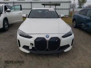 2022 BMW i4 eDrive40 with VIN WBY73AW03NFN11904, listed as a Copart auction lot 46142384 with 15,354 mi miles. Bid and sale history available at carsss.com. Image 5.