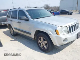 2005 Jeep Grand Cherokee Laredo with VIN 1J4GS48K45C633414, listed as a IAAI auction lot 41797842 with 311,852 mi miles and . Bid and sale history available at DreamBid. Image 1.