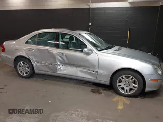 2006 Mercedes-Benz E-Class 3.5L with VIN WDBUF87J76X182677, listed as a IAAI auction lot 42016237 with 150,085 mi miles. Bid and sale history available at carsss.com. Image 6.