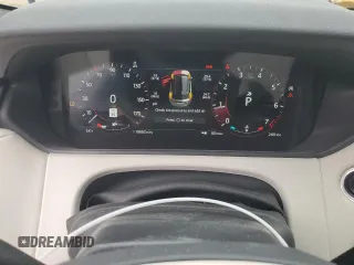 2023 Land Rover Range Rover Velar S с VIN SALYJ2EX9PA353268, выставлен на аукционе Copart как лот 47237615 с пробегом 19 682 миль миль и Списание • Salvage title. История ставок и продаж доступна на DreamBid. Изображение 9.