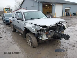 2006 Dodge Dakota ST with VIN 1D7HW28K76S507001, listed as a IAAI auction lot 41618353 with 127,825 mi miles and . Bid and sale history available at carsss.com. Image 1.